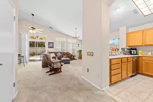 300 Whiterose Ct, Roseville, CA 95747 - Photo 8