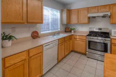 1907 Crystal Court, Rocklin, CA 95765 - Photo 20