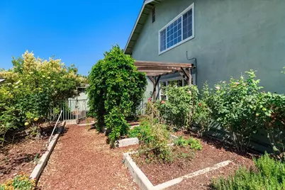 1325 Sherwood Drive, Turlock, CA 95380 - Photo 70