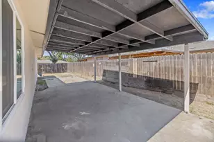 2673 S Bardell Ave, Fresno, CA 93706 - Photo 30