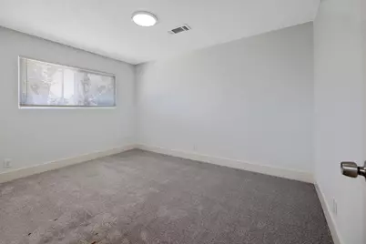 2673 S Bardell Avenue, Fresno, CA 93706 - Photo 24