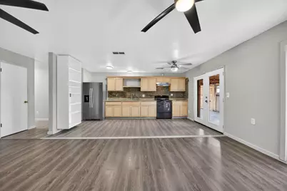 8837 Aylesford Lane, Stockton, CA 95210 - Photo 14
