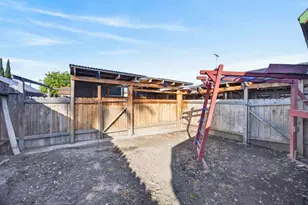 8837 Aylesford Ln, Stockton, CA 95210 - Photo 48