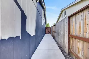 8837 Aylesford Ln, Stockton, CA 95210 - Photo 42