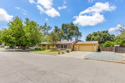 9490 Oak Grove Avenue, Knights Landing, CA 95645 - Photo 4