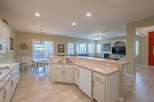 9216 Forestberry Way, El Dorado Hills, CA 95762 - Photo 10