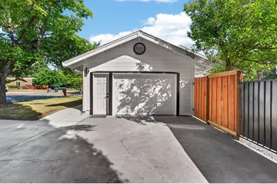 4580 Wawona Circle, Fair Oaks, CA 95628 - Photo 10