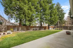3619 Lake Terrace Dr, Elk Grove, CA 95758 - Photo 48