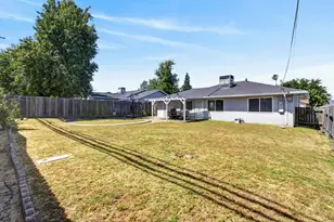 6812 Weddigen Way, North Highlands, CA 95660 - Photo 32