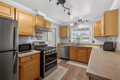 6812 Weddigen Way, North Highlands, CA 95660 - Photo 24
