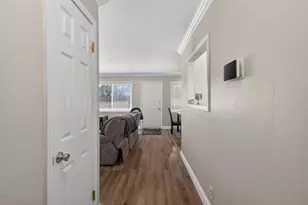 6812 Weddigen Way, North Highlands, CA 95660 - Photo 6