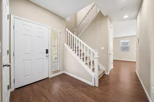 8130 Astaire Ln, Fair Oaks, CA 95628 - Photo 4