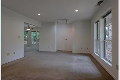 10016 Brentwood Circle, Auburn, CA 95603 - Photo 12