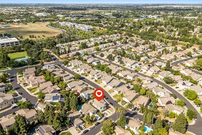 8225 Burloak Way, Elk Grove, CA 95758 - Photo 36