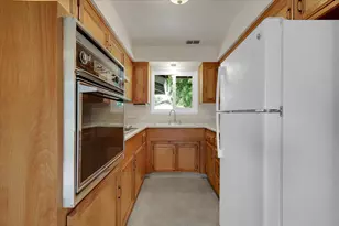 1328 Crest Dr, Yuba City, CA 95993 - Photo 12