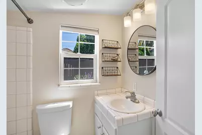 4948 10th Avenue, Sacramento, CA 95820 - Photo 34