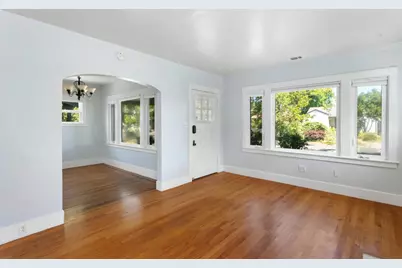 4948 10th Avenue, Sacramento, CA 95820 - Photo 6