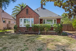 4948 10th Ave, Sacramento, CA 95820 - Photo 2