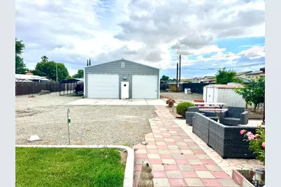 2734 W Byron Road, Tracy, CA 95377 - Photo 2