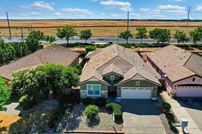 4509 Blossom Ranch Drive, Elk Grove, CA 95757 - Photo 4