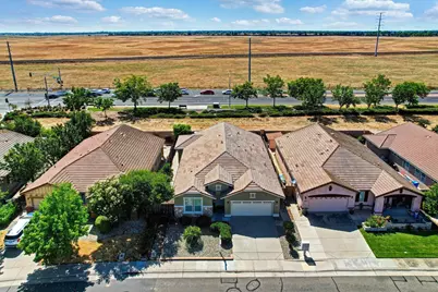 4509 Blossom Ranch Drive, Elk Grove, CA 95757 - Photo 6