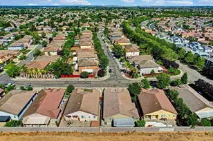 4509 Blossom Ranch Dr, Elk Grove, CA 95757 - Photo 12