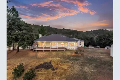 10460 Oak Canyon Dr, Penn Valley, CA 95946 - Photo 2