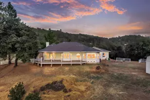 10460 Oak Canyon Dr, Penn Valley, CA 95946 - Photo 2