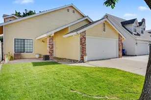 2405 Walnut Park Dr, Modesto, CA 95355 - Photo 4