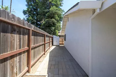 2180 Oxford Avenue, Turlock, CA 95382 - Photo 26