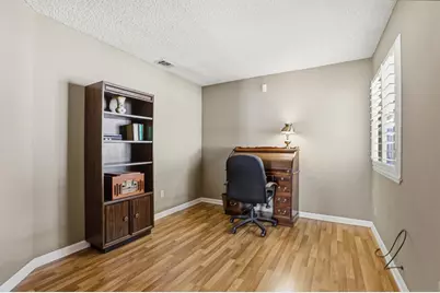 7526 Sunfaire Lane, Sacramento, CA 95828 - Photo 16