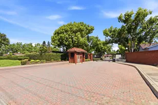 7526 Sun Faire Ln, Sacramento, CA 95828 - Photo 38