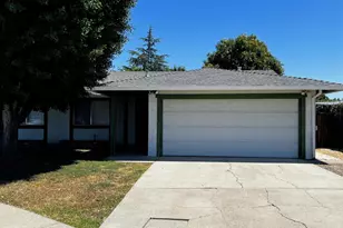 1521 La Cresenta Ct, Yuba City, CA 95993 - Photo 2