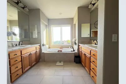 8020 Damico Drive, El Dorado Hills, CA 95762 - Photo 24