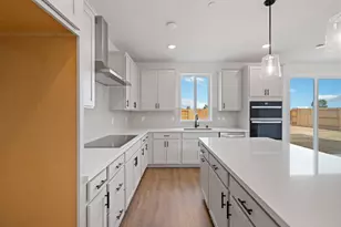 7379 Hollandaise Way, Sacramento, CA 95829 - Photo 18