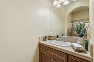 6813 Vilamoura Way, Elk Grove, CA 95757 - Photo 10