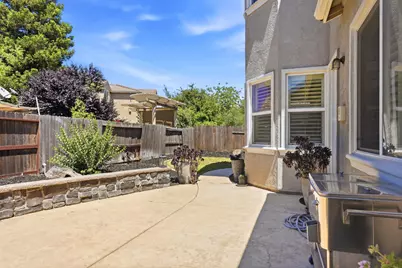 6813 Vilamoura Way, Elk Grove, CA 95757 - Photo 50
