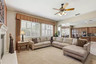 6813 Vilamoura Way, Elk Grove, CA 95757 - Photo 16