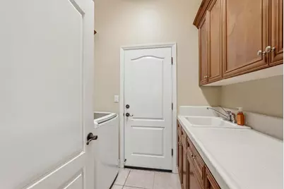 6813 Vilamoura Way, Elk Grove, CA 95757 - Photo 48