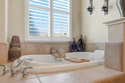 6813 Vilamoura Way, Elk Grove, CA 95757 - Photo 42