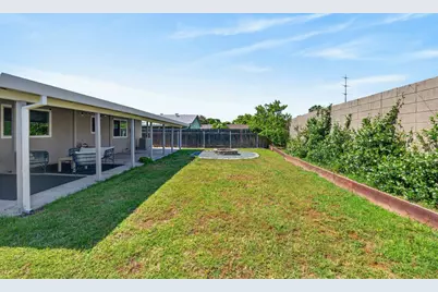 7920 Deer Water Drive, Sacramento, CA 95823 - Photo 34