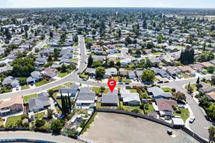 7920 Deer Water Dr, Sacramento, CA 95823 - Photo 48