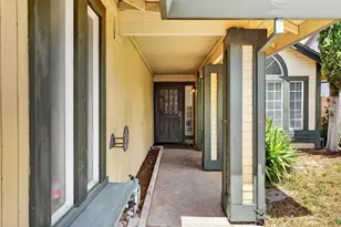 15 Fig Leaf Ct, Sacramento, CA 95838 - Photo 4