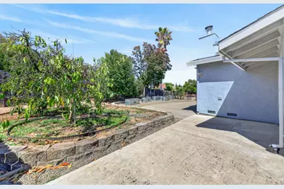 5016 Olive Oak Way, Carmichael, CA 95608 - Photo 46