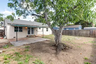 4940 Whittier Dr, Sacramento, CA 95820 - Photo 32