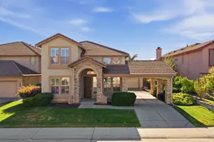 10140 Brenna Way, Elk Grove, CA 95757 - Photo 2