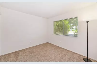 6530 Steffano Court, Citrus Heights, CA 95621 - Photo 18