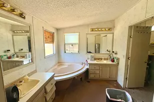 1547 S Adelbert Ave, Stockton, CA 95215 - Photo 30