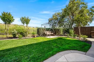 1281 Terracina Dr, El Dorado Hills, CA 95762 - Photo 2