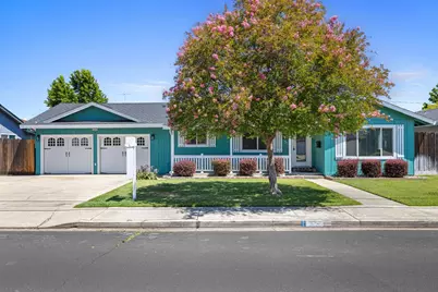 335 North Avenue, Turlock, CA 95382 - Photo 1